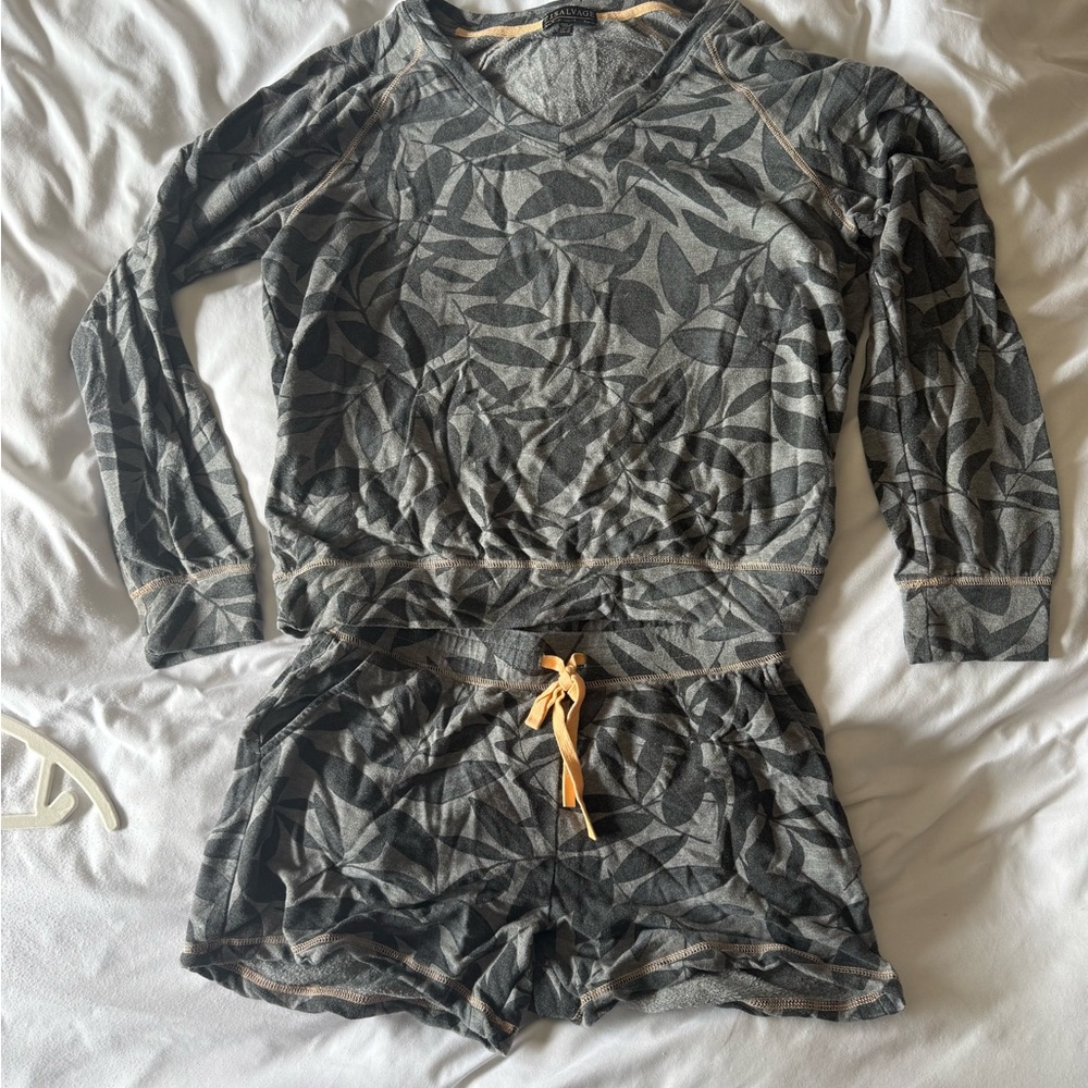 P.J. Salvage Gray and Black Leaf Lounge Set